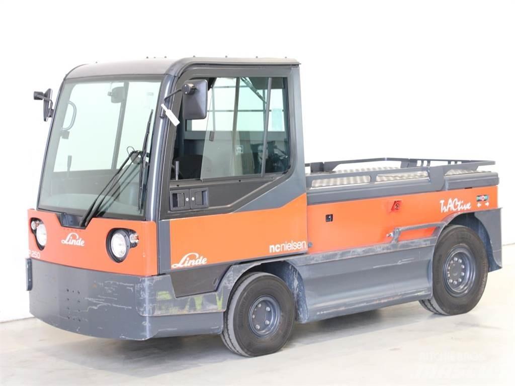 Linde P250/127 Schlepper