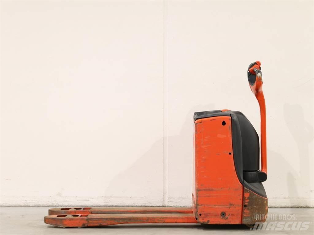 Linde T16/1152 Deichselstapler