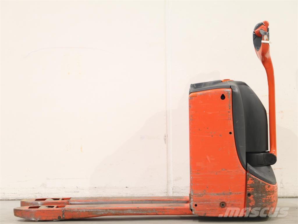 Linde T16/1152 Deichselstapler