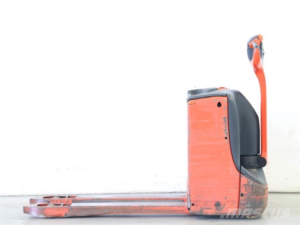 Linde T16/1152-00 Deichselstapler