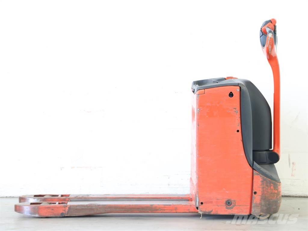 Linde T16/1152-00 Deichselstapler