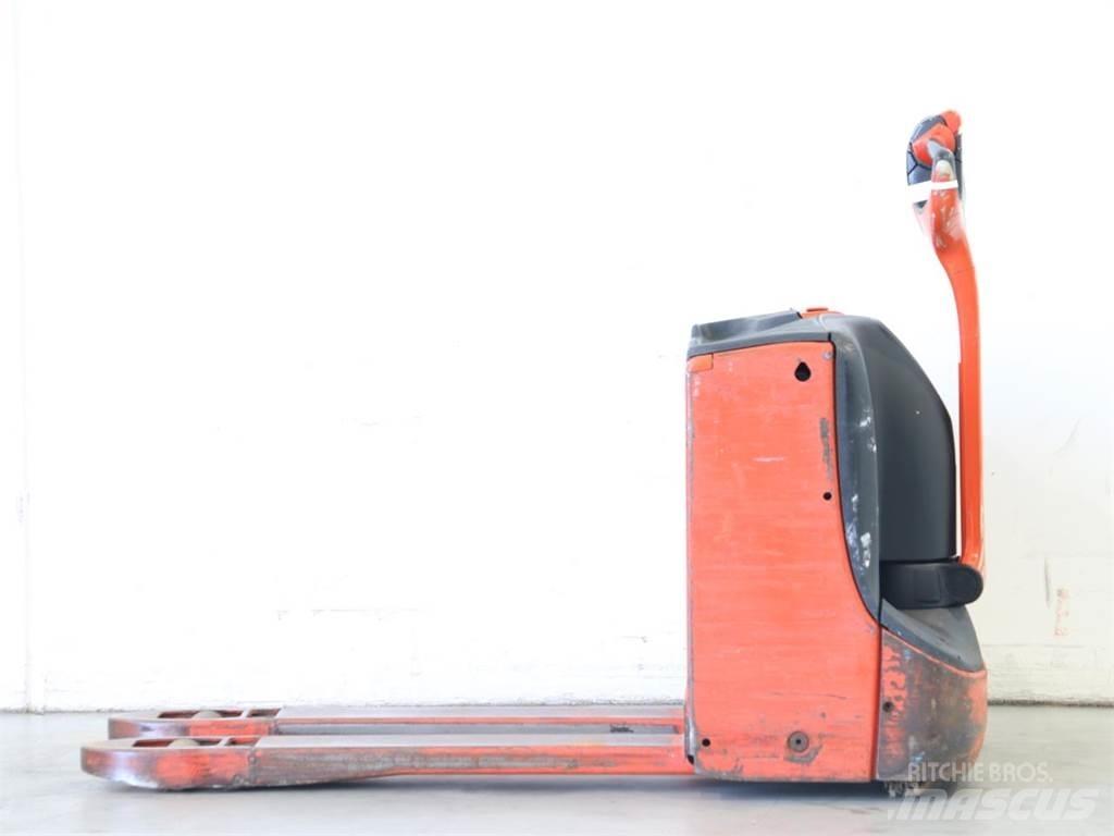 Linde T16/1152-00 Deichselstapler