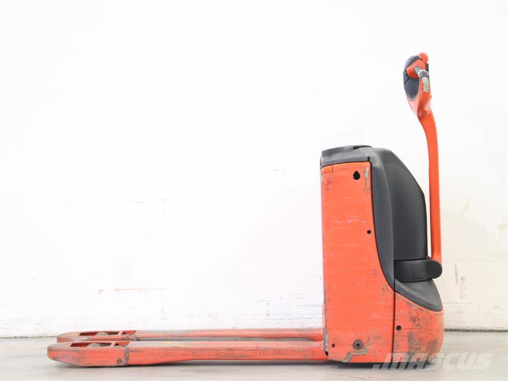 Linde T16/1152-02 Deichselstapler