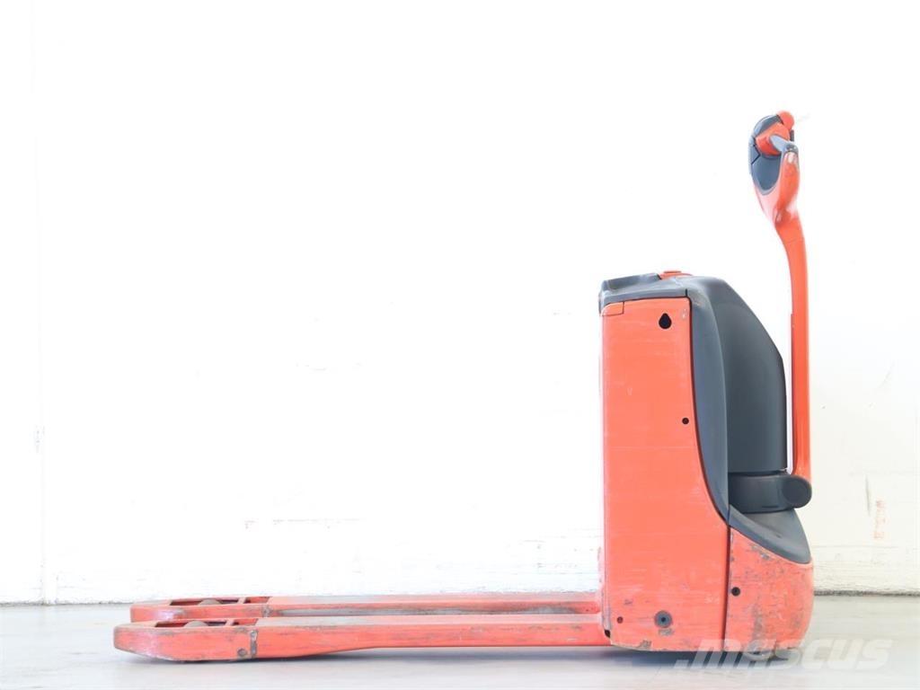 Linde T16/1152-02 Deichselstapler