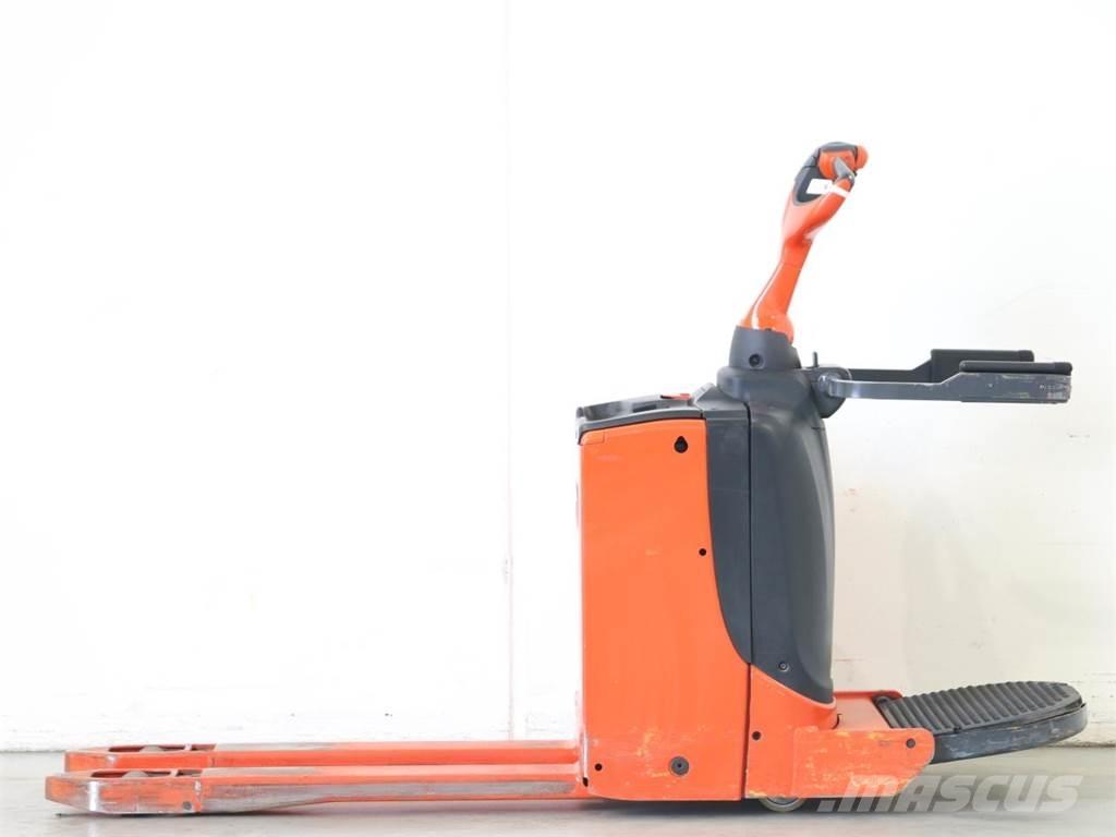 Linde T16P/1151 Deichselstapler