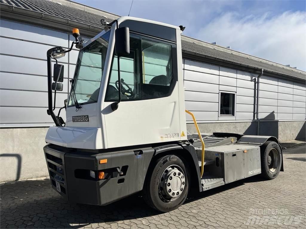 Terberg YT223 4x2 Sonstige Flurförderzeuge