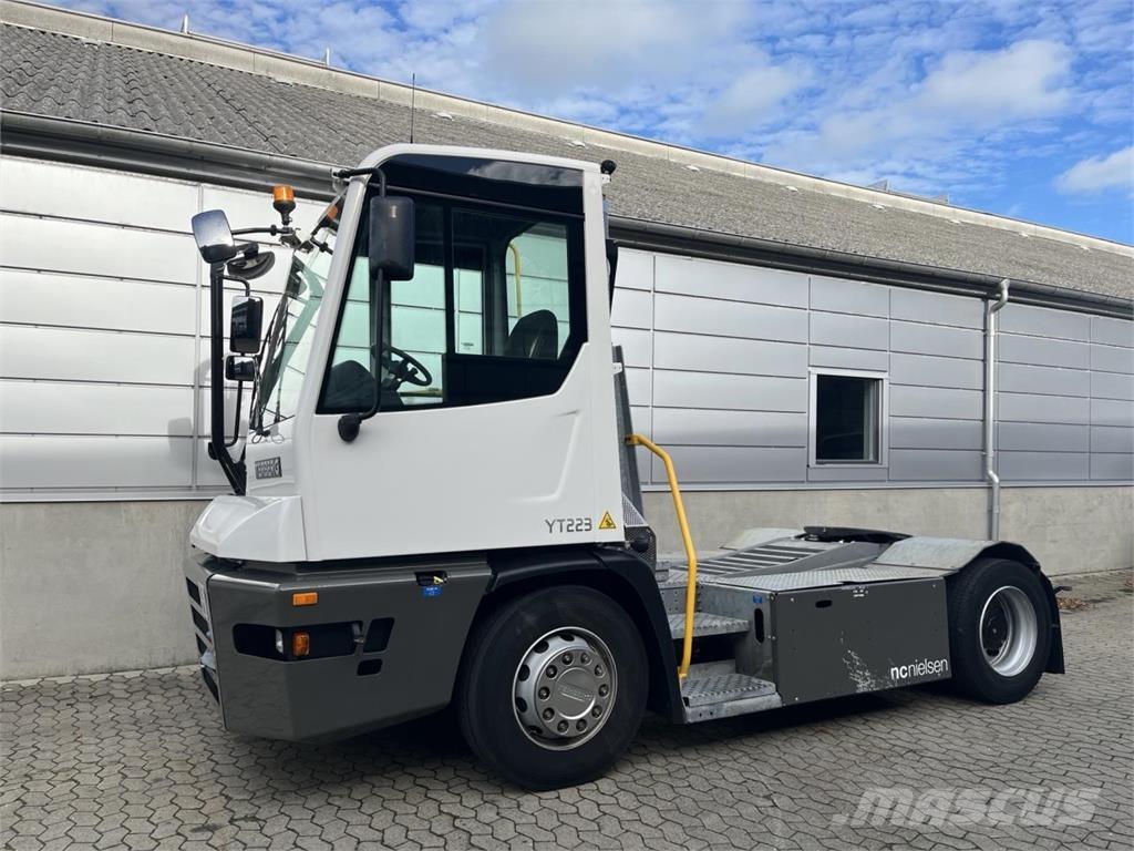 Terberg YT223 4x2 Sonstige Flurförderzeuge