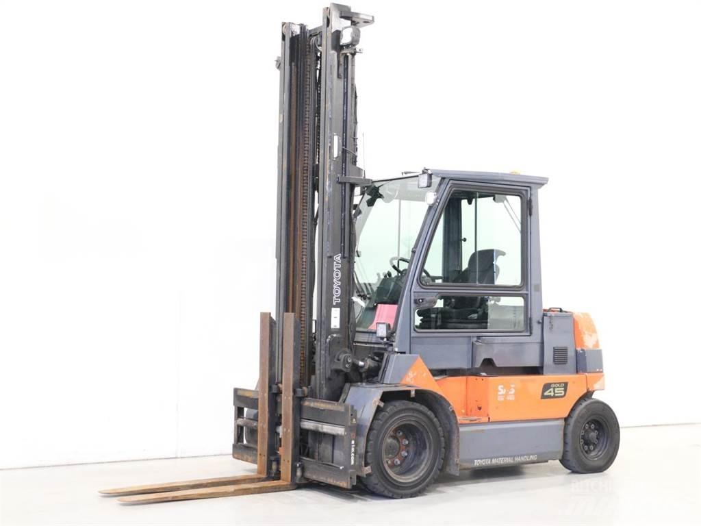 Toyota 7FBMF45 Andere Gabelstapler
