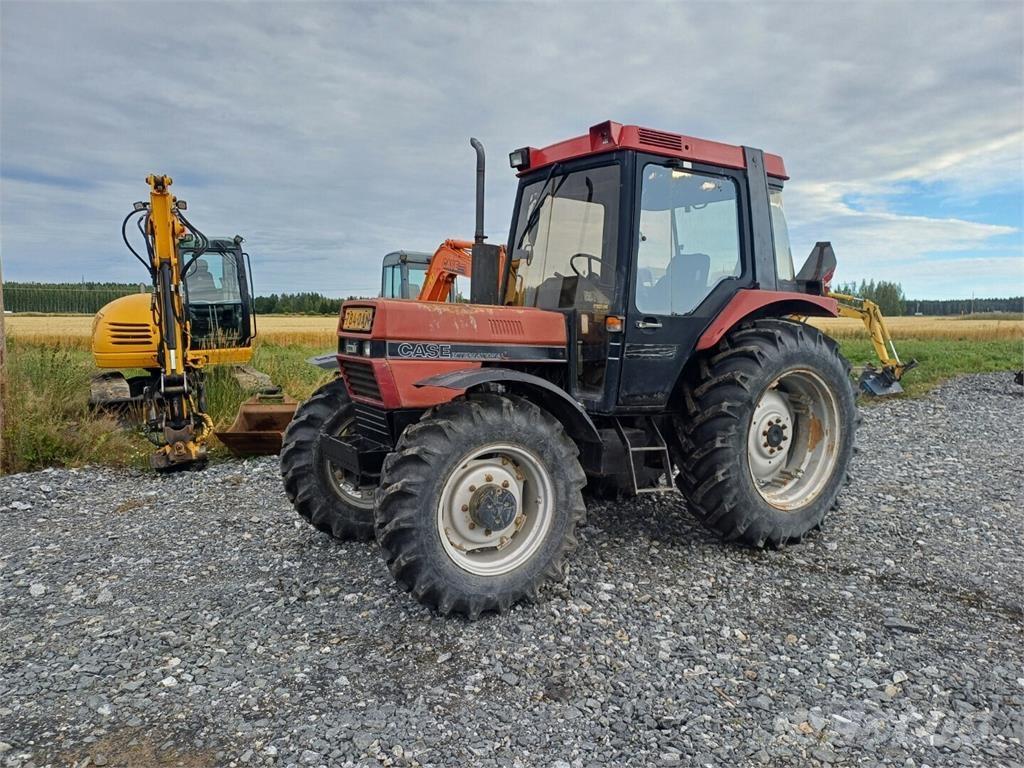 Case IH 685XL Traktoren