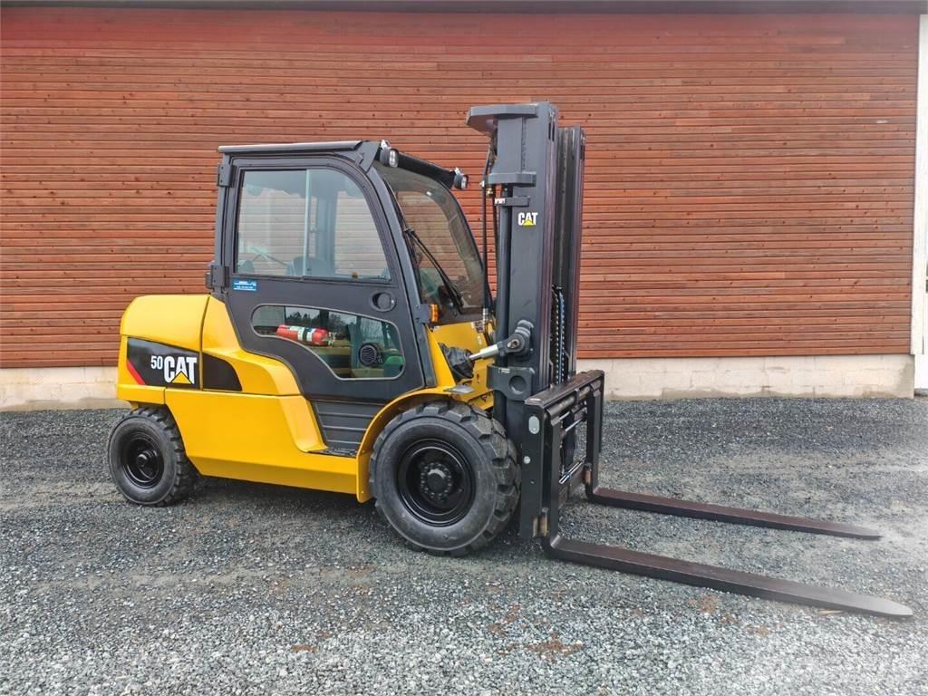 CAT DP50NT Diesel Stapler