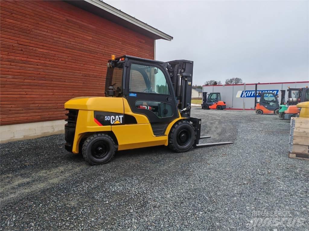 CAT DP50NT Diesel Stapler