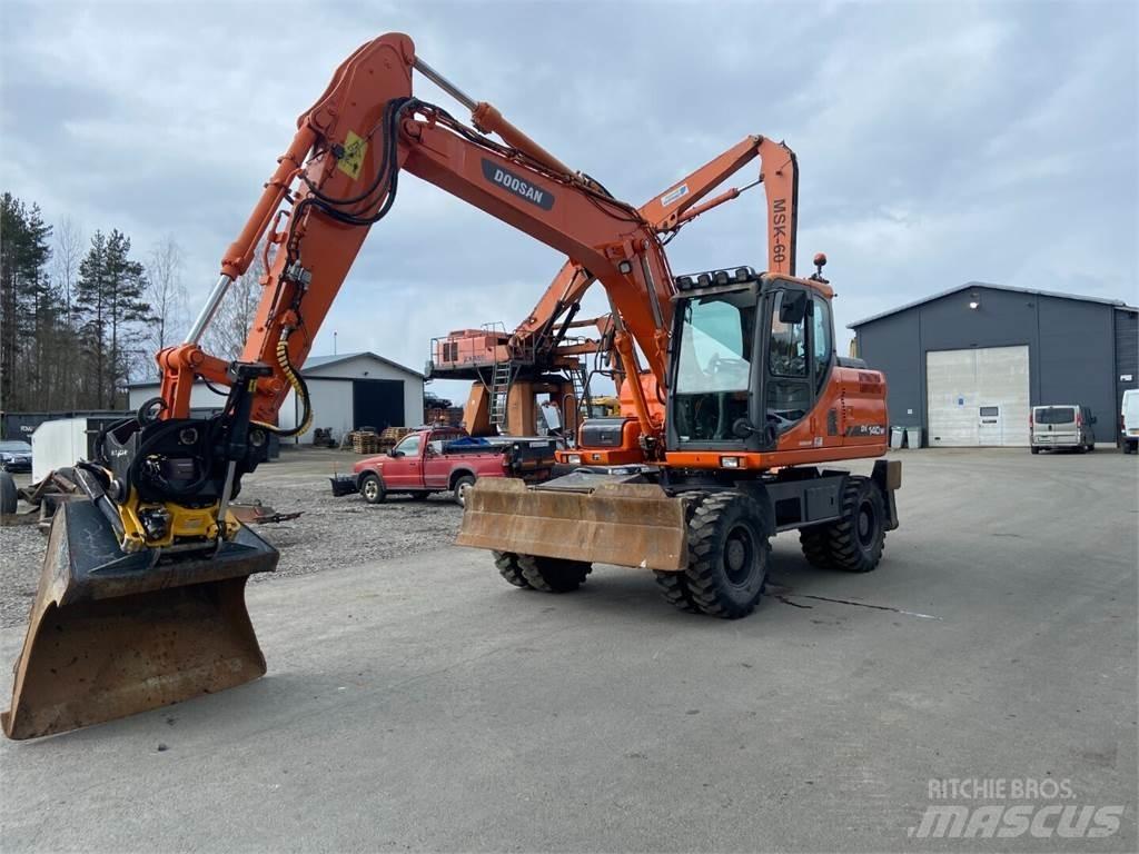 Doosan DX 140W Mobilbagger
