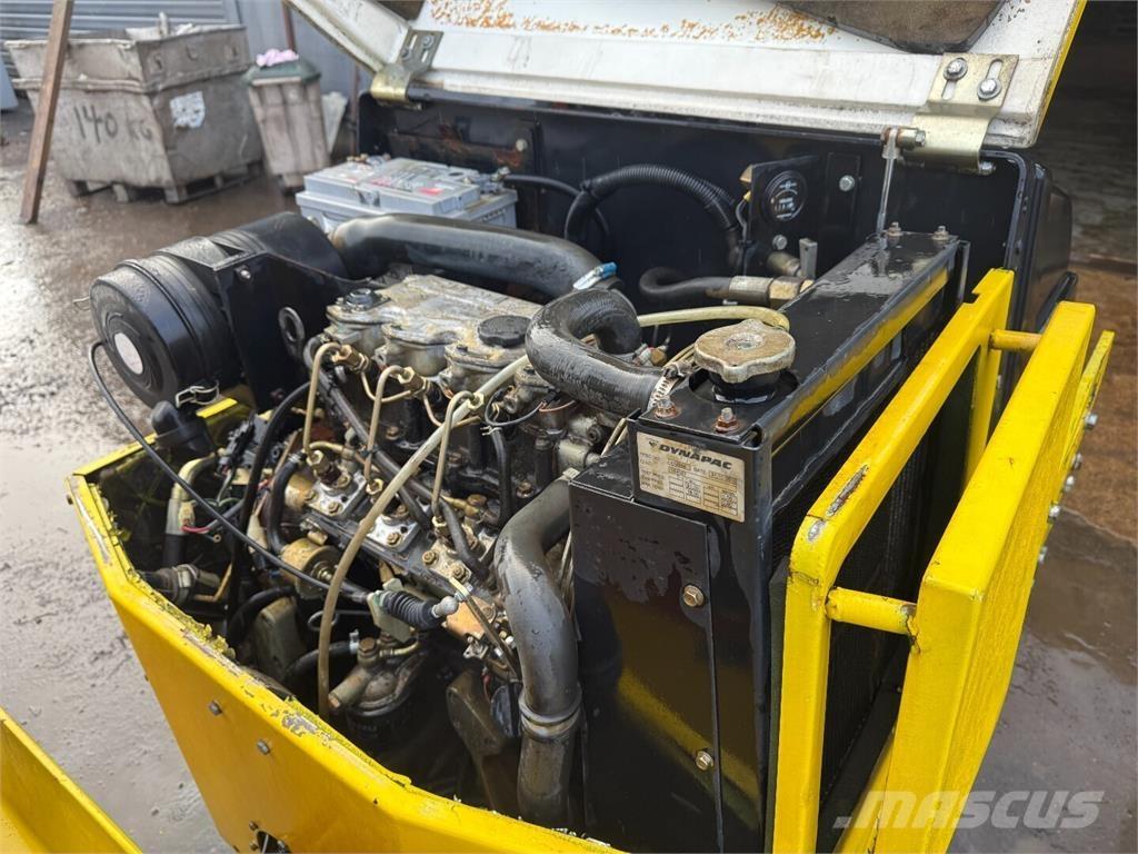 Dynapac CC 100 Sonstige Baumaschinen