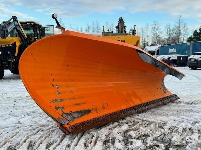 FMG AA300 Schneeschilde und -pflüge