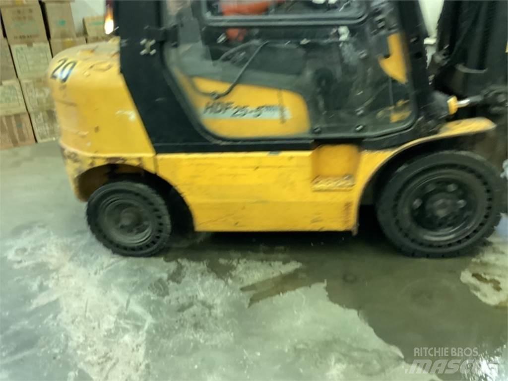 Hyundai HDE 25 E Diesel Stapler
