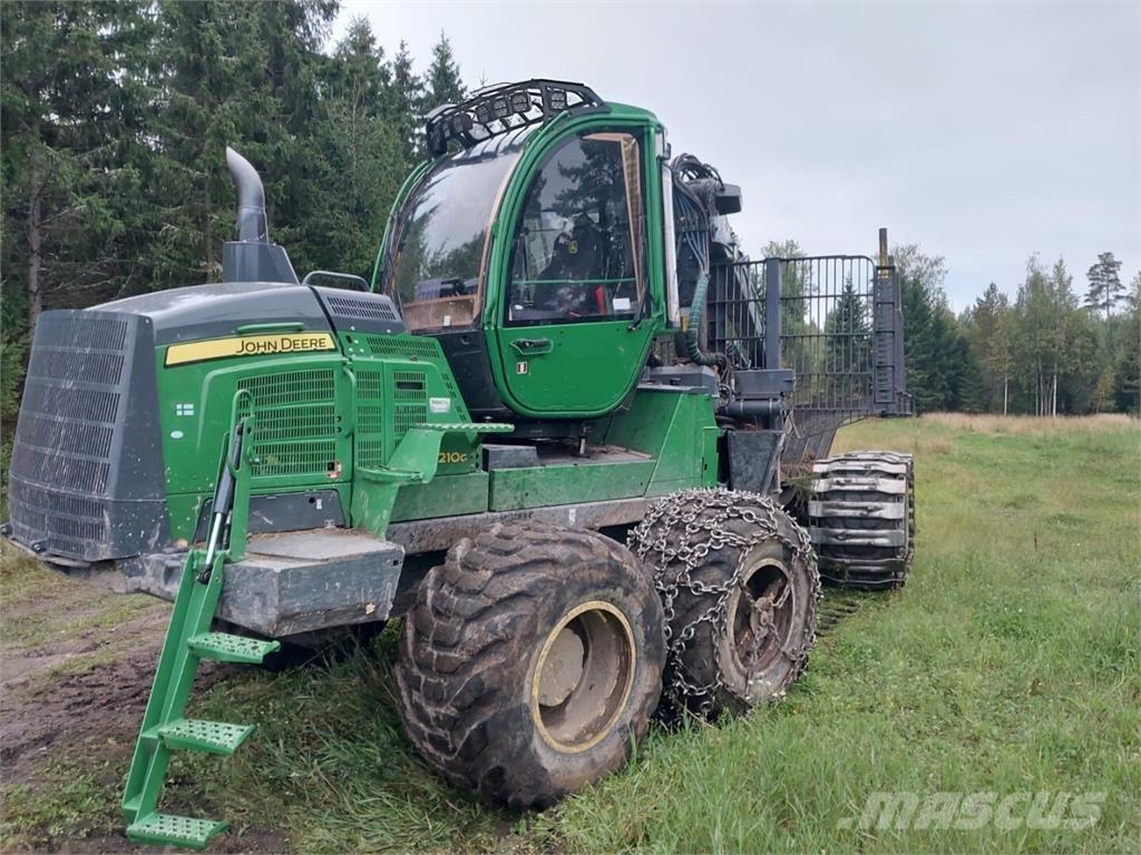 John Deere 1210G Forwarder