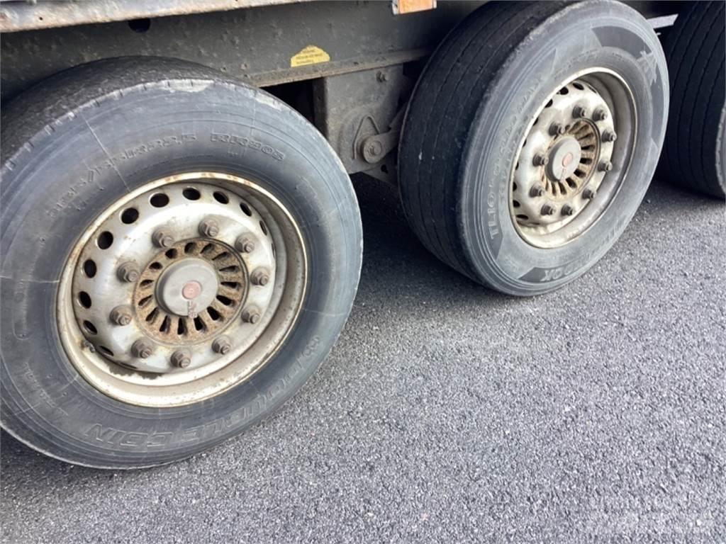Krone Likukapelli Curtainsiderauflieger