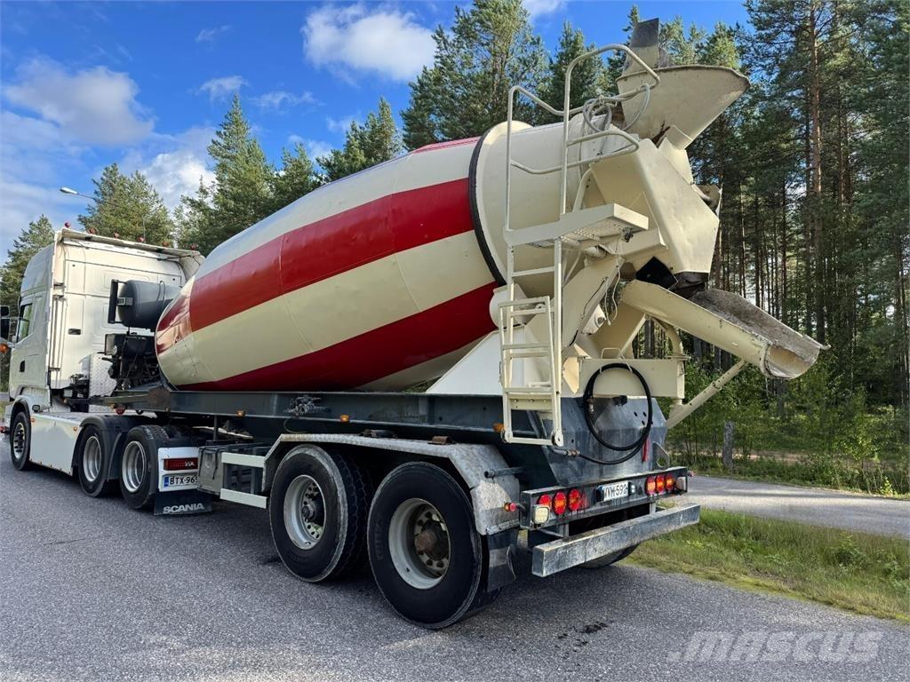 Liebherr 12m3 Beton-Mischfahrzeuge