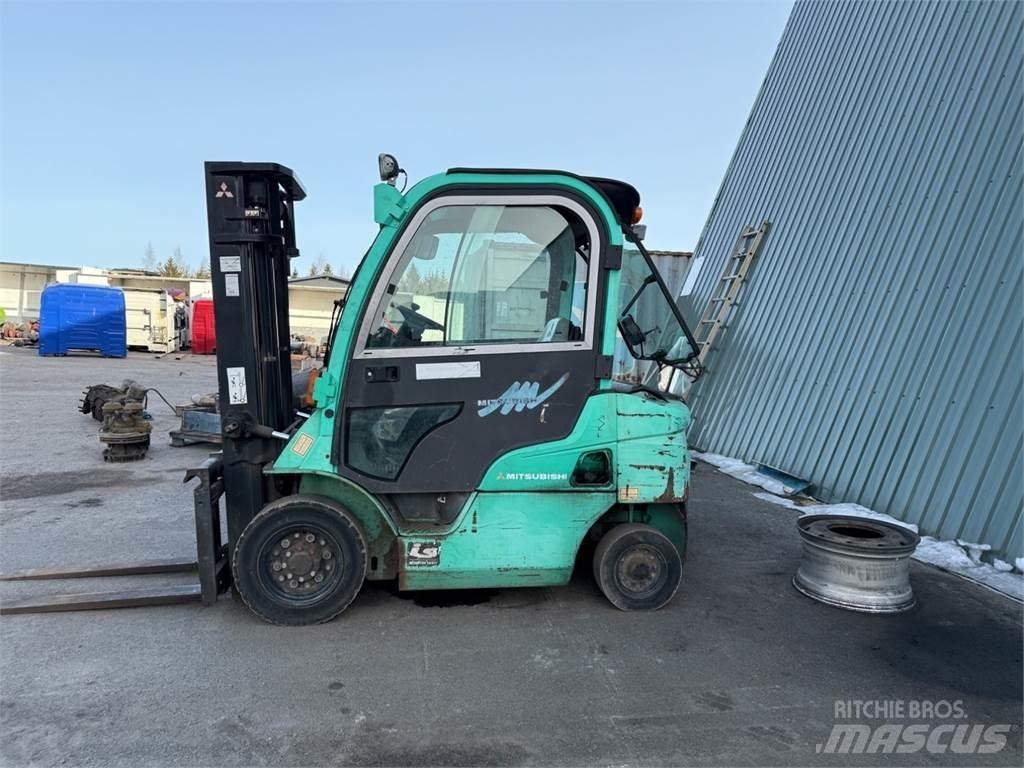 Mitsubishi FD20N Diesel Stapler