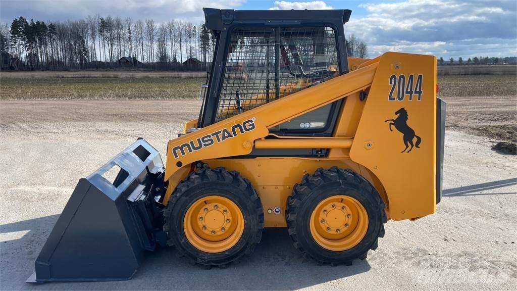 Mustang 2044 Kompaktlader