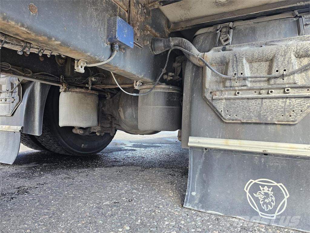 Scania P270 4X2 Kastenaufbau