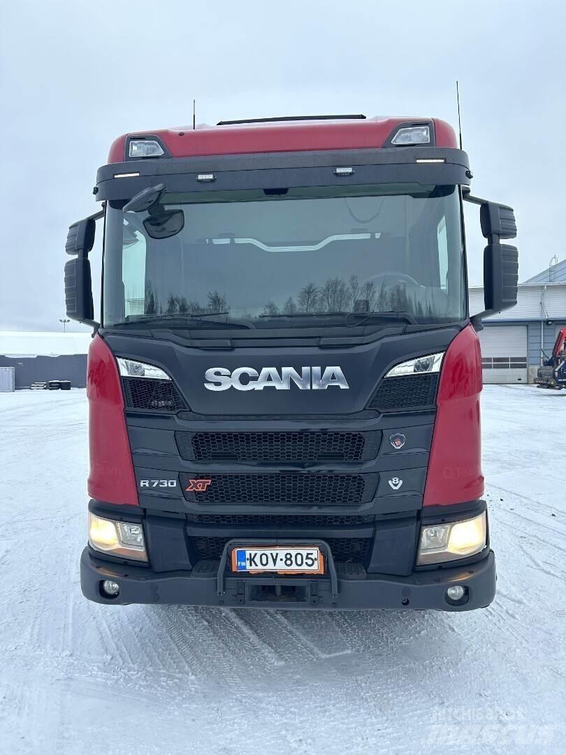 Scania R730 8x4 Holzfahrzeuge