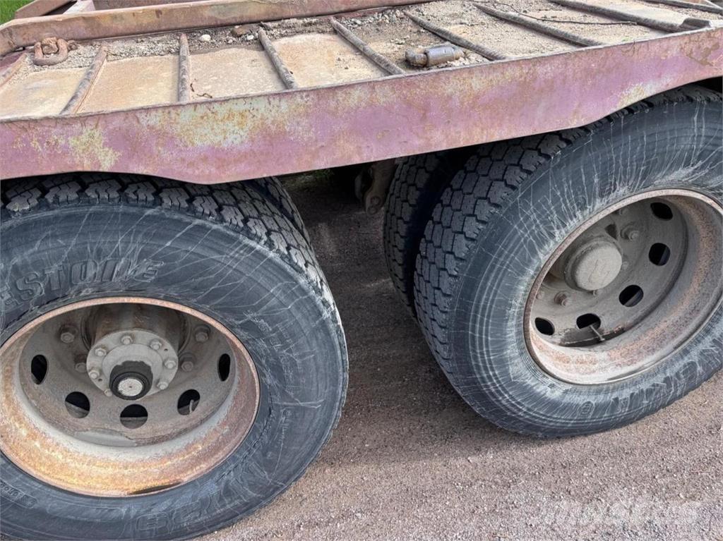 Sisu SM300 6X2 Forsttransportfahrzeuge