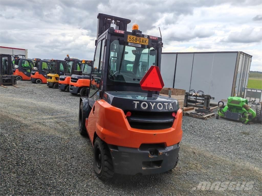 Toyota 40-8FD50N Diesel Stapler