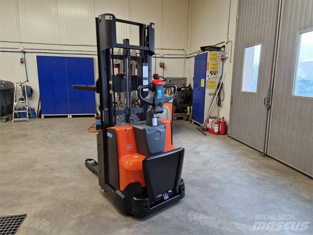Toyota SWE120L Andere Gabelstapler