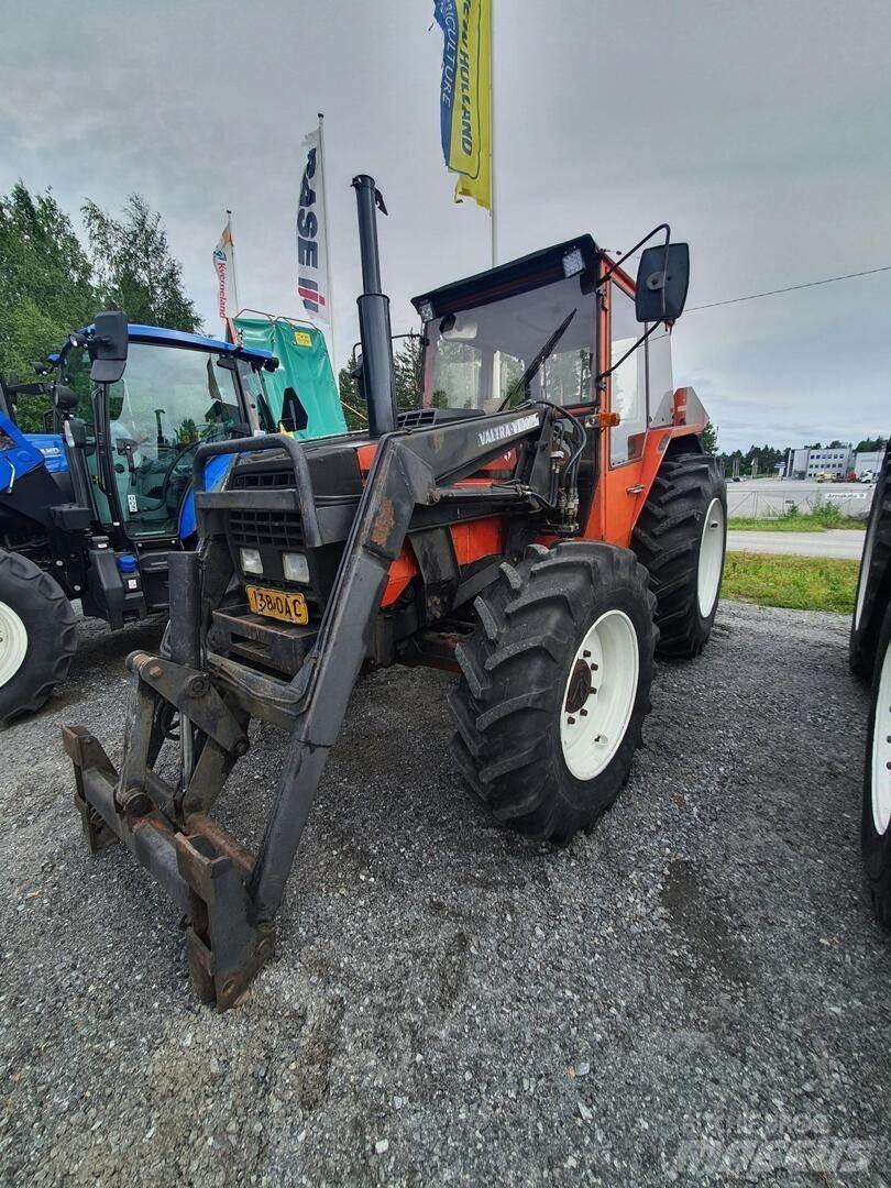 Valmet 605-4 EK Traktoren
