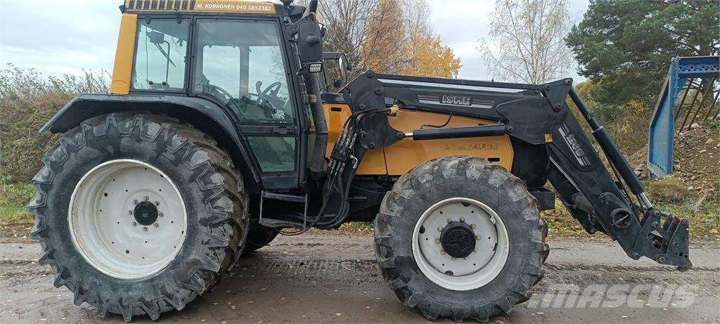 Valtra 8450 Traktoren