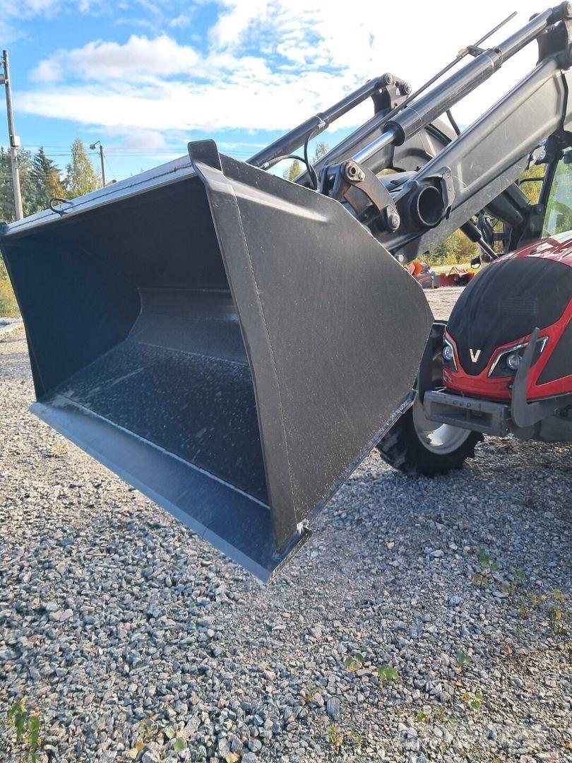 Valtra A94 hitec Traktoren