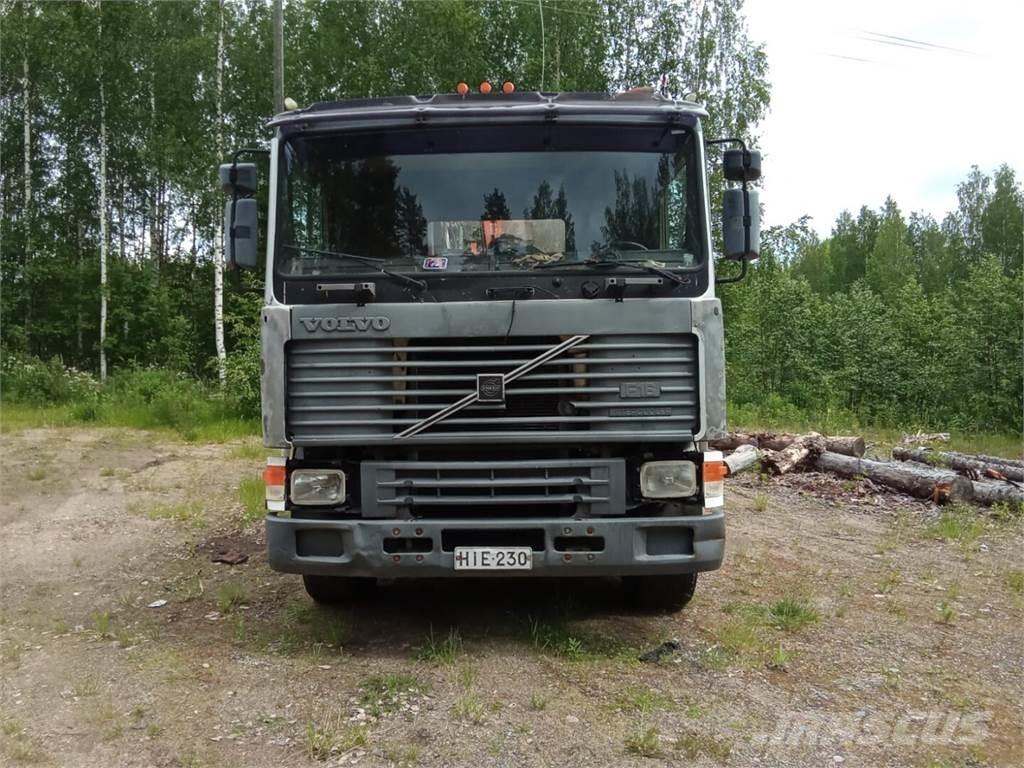 Volvo F16 Holztransportanhänger