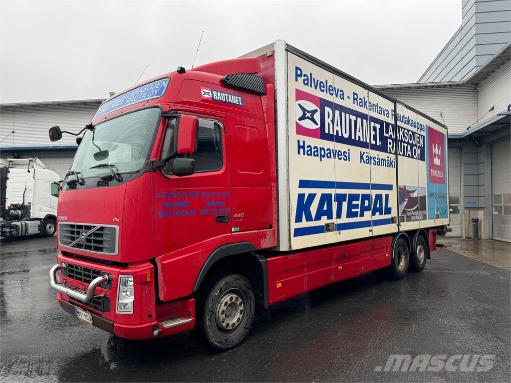 Volvo FH 440 6x2 Kastenaufbau