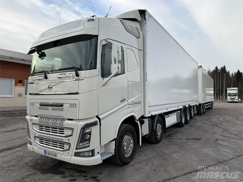 Volvo FH16 Holztransportanhänger