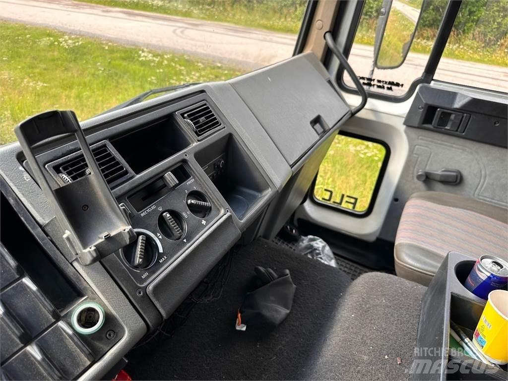 Volvo FLC Kastenaufbau