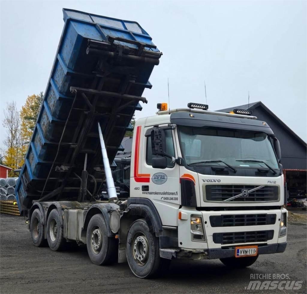 Volvo FM12 8X4 Abrollkipper