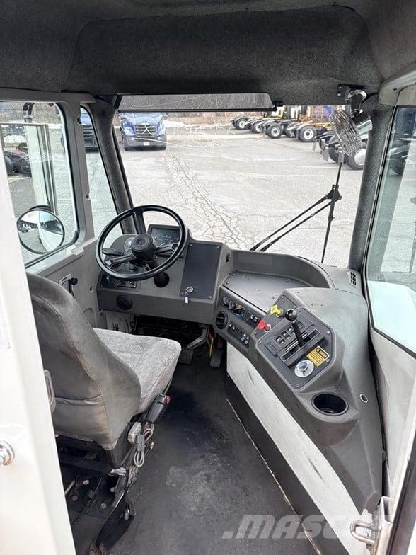 Kalmar OTTAWA 4X2 OFF-ROAD Terminalzugmaschinen