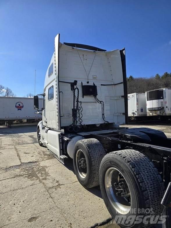 Volvo VNL64T860 Sattelzugmaschinen