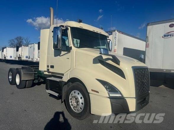 Volvo VNR64T300 Sattelzugmaschinen