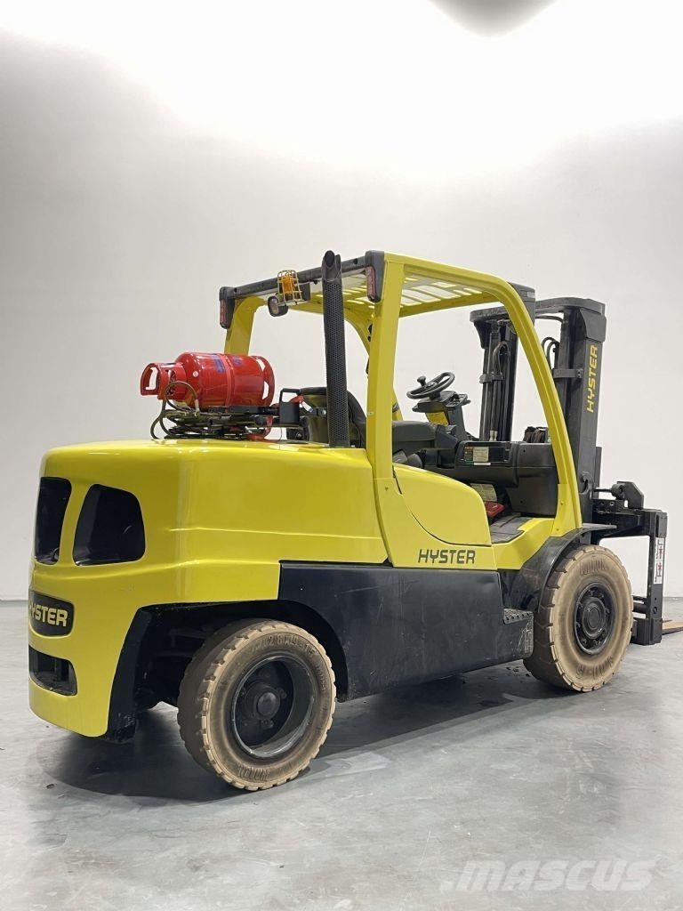 Hyster H5.5FT Gas Stapler