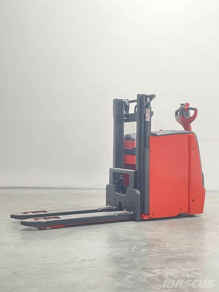 Linde D10 ACC-1163 Deichselstapler