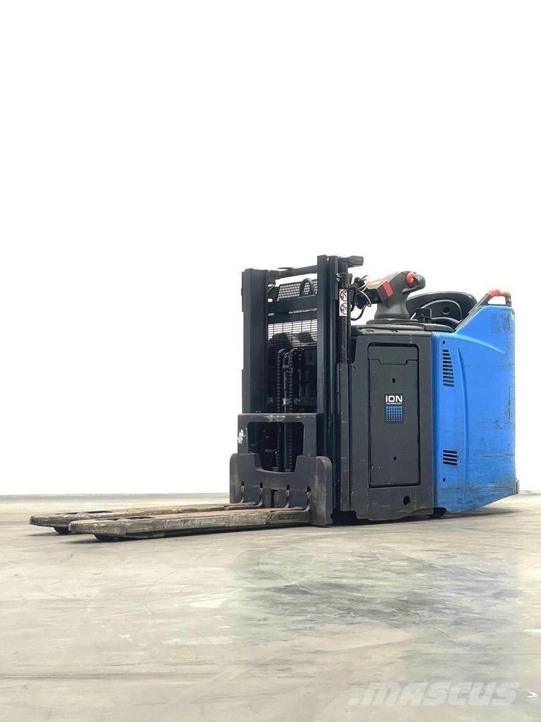 Linde D12HPSP-133 Deichselstapler