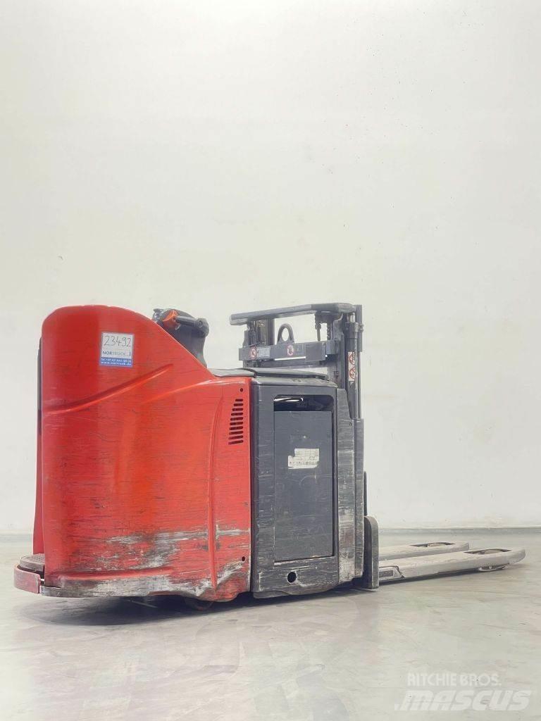 Linde D12HPSP-133 Deichselstapler