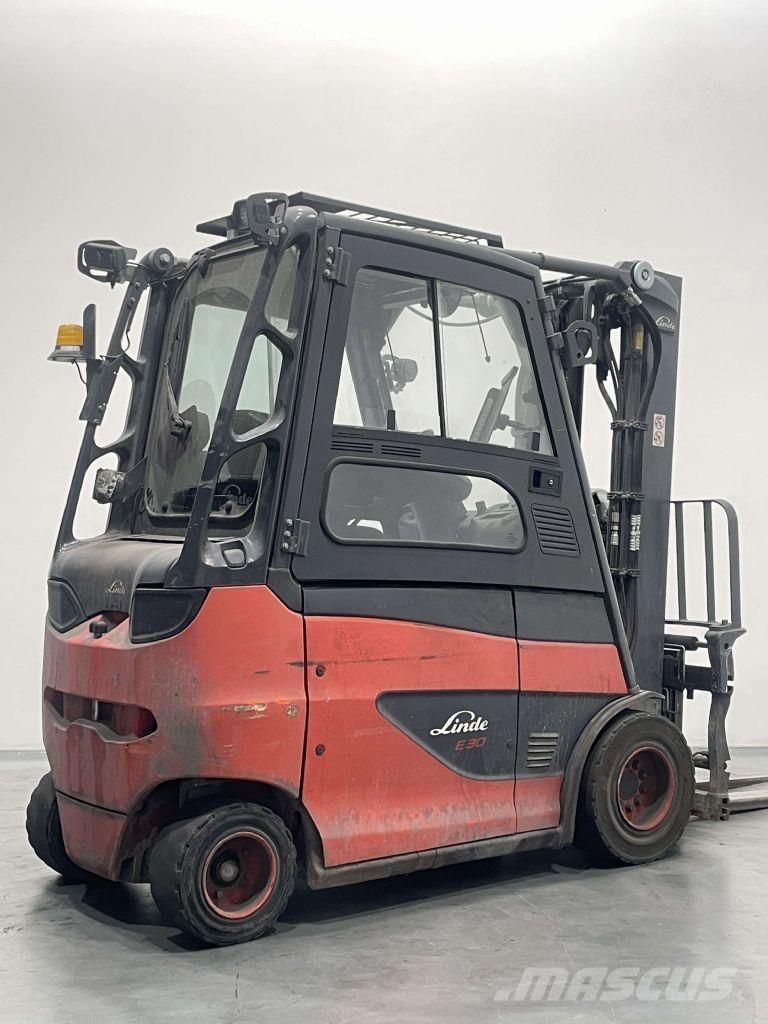 Linde E30H-01/600-387 Elektro Stapler