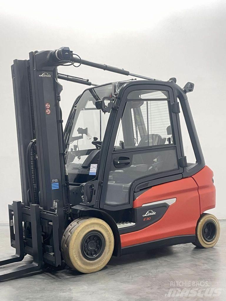 Linde E30L-01-1252 Elektro Stapler