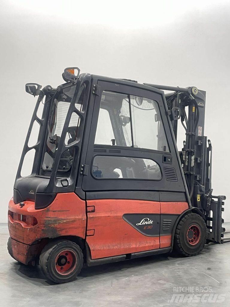 Linde E30L-01-387 Elektro Stapler