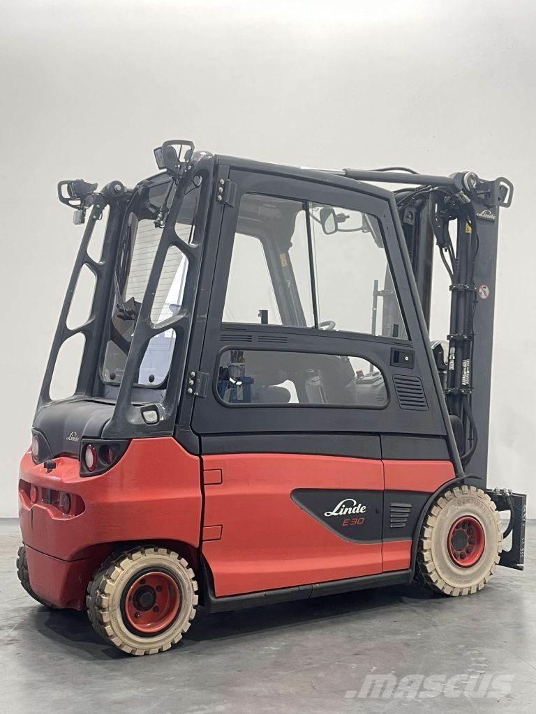 Linde E30L-01-387 Elektro Stapler