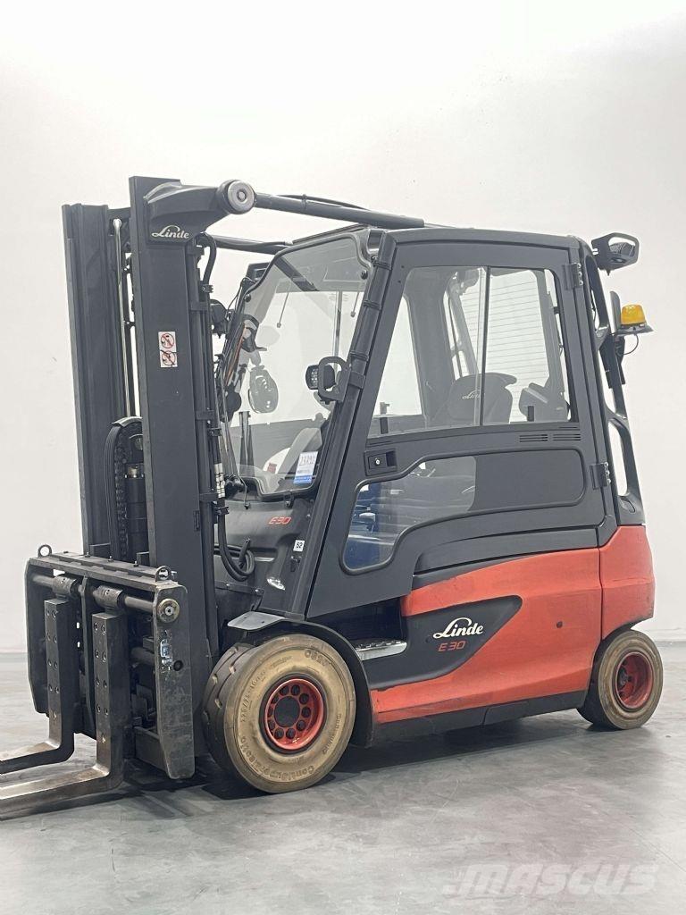 Linde E30L-01-387 Elektro Stapler