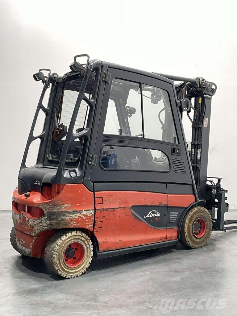 Linde E30L-01-387 Elektro Stapler